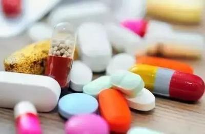 甘肅下調(diào)多款&ldquo;保命藥&rdquo;價(jià)格,涉及14個(gè)品規(guī)藥品|這些藥可申請(qǐng)?jiān)?></a></div>
<div   id=